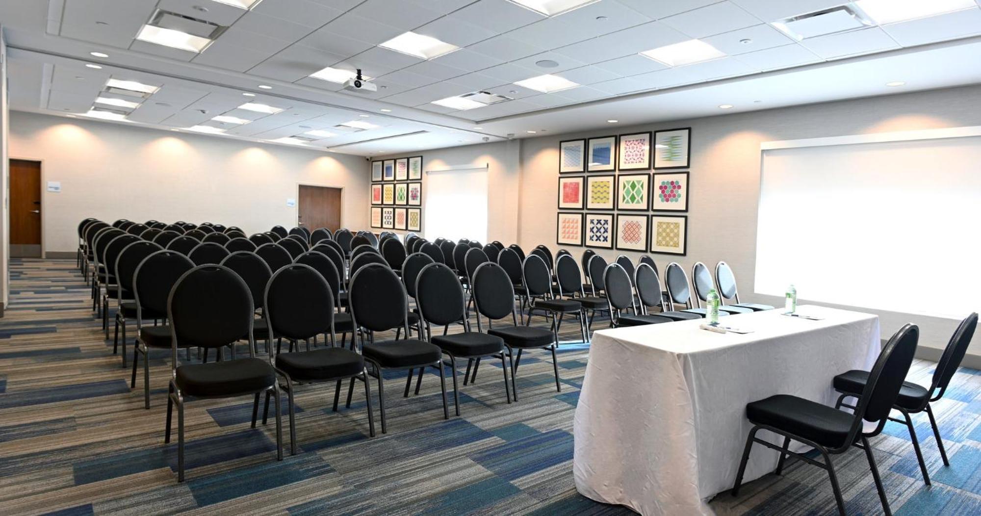 Holiday Inn Express & Suites - Aurora By Ihg Exteriér fotografie